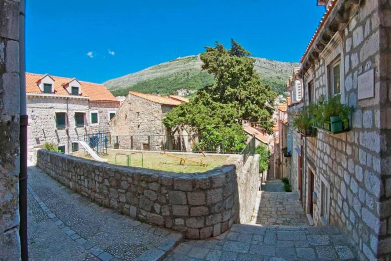 Dubrovnik Cozy Studio With The Old Town Charm ดูบรอฟนิก ภายนอก รูปภาพ